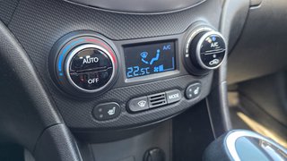 2017 Hyundai Accent in Mont-Laurier, Quebec - 23 - w320h240px
