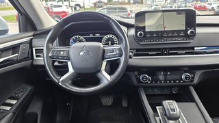 Mitsubishi Outlander  2022 à Mont-Laurier, Québec - 24 - w320h240px