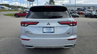 2022 Mitsubishi Outlander in Mont-Laurier, Quebec - 7 - w320h240px