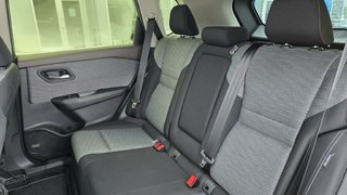 Nissan Rogue  2023 à Mont-Laurier, Québec - 16 - w320h240px