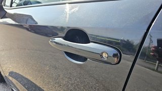 Toyota Corolla  2021 à Mont-Laurier, Québec - 14 - w320h240px