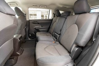 2020 Toyota Highlander in Mont-Laurier, Quebec - 18 - w320h240px