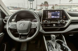 2020 Toyota Highlander in Mont-Laurier, Quebec - 22 - w320h240px