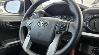 2017 Toyota TACOMA in Mont-Laurier, Quebec - 21 - w320h240px