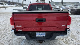 2017 Toyota TACOMA in Mont-Laurier, Quebec - 7 - w320h240px
