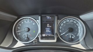 2017 Toyota TACOMA in Mont-Laurier, Quebec - 27 - w320h240px