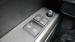 2017 Toyota TACOMA in Mont-Laurier, Quebec - 22 - w320h240px