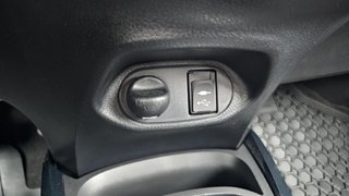 Toyota Yaris 5-dr  2018 à Mont-Laurier, Québec - 29 - w320h240px