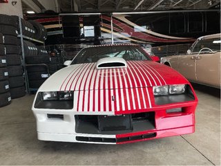 1982 Chevrolet Camaro Z28 in Niagara Falls, Ontario - 2 - w320h240px