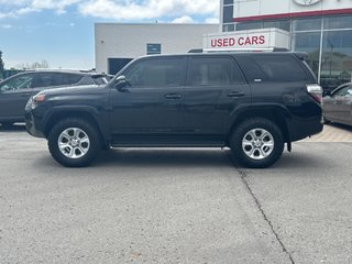 2022 Toyota 4Runner 4 RUNNER SR 5  AWD in Niagara Falls, Ontario - 2 - w320h240px