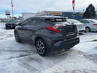 2022 Toyota C-HR XLE in Niagara Falls, Ontario - 3 - w320h240px