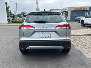 2023 Toyota COROLLA CROSS L in Niagara Falls, Ontario - 4 - w320h240px