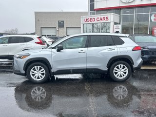 2024 Toyota Corolla Cross L in Niagara Falls, Ontario - 2 - w320h240px
