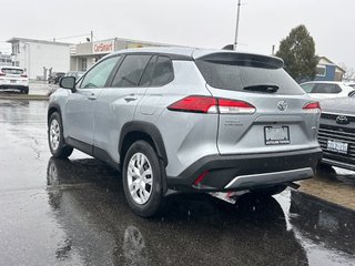 2024 Toyota Corolla Cross L in Niagara Falls, Ontario - 3 - w320h240px