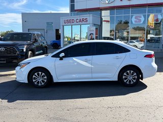 2024 Toyota Corolla Hybrid LE in Niagara Falls, Ontario - 3 - w320h240px