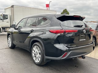 2021 Toyota Highlander Limited in Niagara Falls, Ontario - 3 - w320h240px