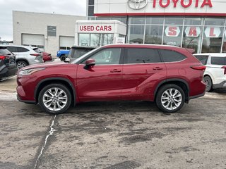 2021 Toyota Highlander Limited in Niagara Falls, Ontario - 2 - w320h240px
