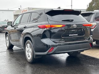 2023 Toyota Highlander LE in Niagara Falls, Ontario - 3 - w320h240px