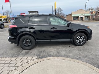 2016 Toyota RAV4 LE in Niagara Falls, Ontario - 6 - w320h240px