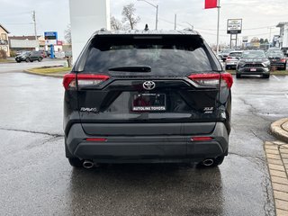 2021  RAV4 XLE in Niagara Falls, Ontario - 4 - w320h240px