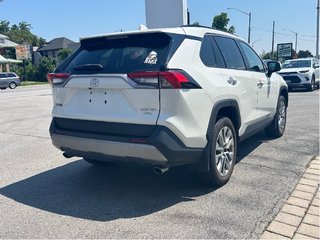 2022 Toyota RAV4 Limited in Niagara Falls, Ontario - 5 - w320h240px