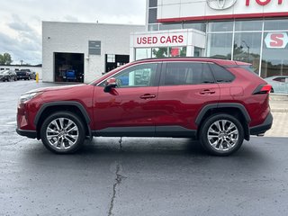 2023 Toyota RAV4 XLE in Niagara Falls, Ontario - 3 - w320h240px