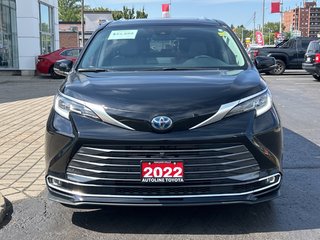 2022 Toyota Sienna Limited in Niagara Falls, Ontario - 2 - w320h240px