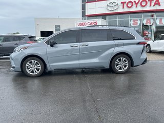 2023 Toyota Sienna XSE in Niagara Falls, Ontario - 2 - w320h240px