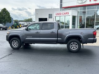 2018 Toyota Tacoma SR5 in Niagara Falls, Ontario - 3 - w320h240px