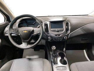 Chevrolet Cruze  2018 à Baie-Comeau, Québec - 6 - w320h240px
