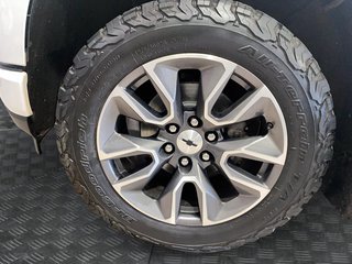 2022 Chevrolet Silverado 1500 LTD in Sept-Îles, Quebec - 6 - w320h240px