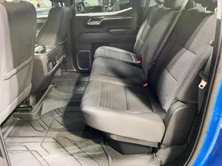 2023 Chevrolet Silverado 1500 in Jonquière, Quebec - 6 - w320h240px