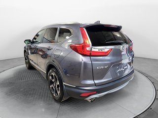 2019 Honda CR-V Touring in Chicoutimi, Quebec - 4 - w320h240px