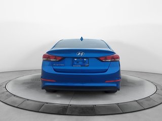 2017 Hyundai Elantra in Sept-Îles, Quebec - 3 - w320h240px