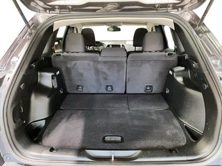 2018 Jeep Cherokee in Sept-Îles, Quebec - 5 - w320h240px