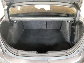 2017 Mazda 3 GS in Jonquière, Quebec - 6 - w320h240px