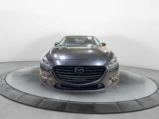 2018 Mazda 3 in Jonquière, Quebec - 2 - w320h240px