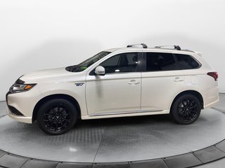 2022 Mitsubishi OUTLANDER PHEV in Chicoutimi, Quebec - 5 - w320h240px