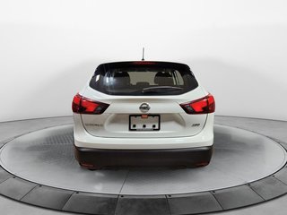 Nissan Qashqai  2018 à Sept-Îles, Québec - 4 - w320h240px