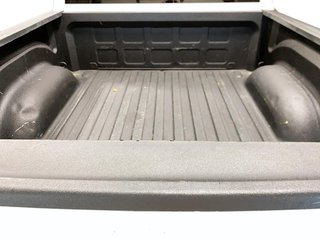 2023 Ram 1500 Classic Warlock in Jonquière, Quebec - 4 - w320h240px