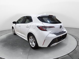 2021  Corolla Hatchback Base in Chicoutimi, Quebec - 6 - w320h240px