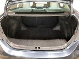 Toyota Corolla  2016 à Jonquière, Québec - 6 - w320h240px