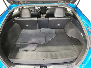 2018 Toyota Prius Prime in Jonquière, Quebec - 6 - w320h240px