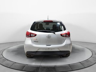 Toyota Yaris Hatchback  2020 à Jonquière, Québec - 3 - w320h240px