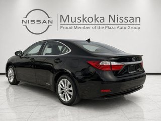 2013 Lexus ES 300h BASE