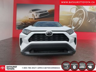 Toyota RAV4 LE 2022 à Bathurst, Nouveau-Brunswick - 2 - w320h240px