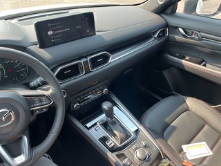 2025 Mazda CX-5 in Pickering, Ontario - 24 - w320h240px