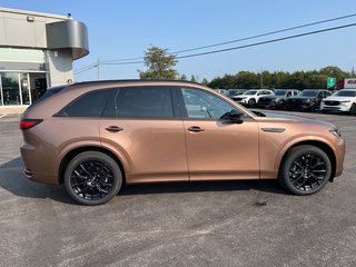 2025 Mazda CX-70 Hybrid in Pickering, Ontario - 8 - w320h240px