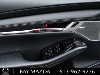 2024 Mazda 3 in Pickering, Ontario - 11 - w320h240px