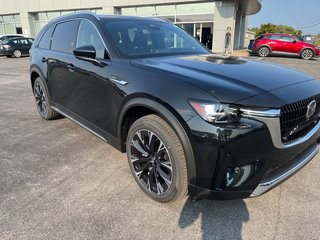 2025 Mazda CX-90 Plug-In Hybrid in Pickering, Ontario - 9 - w320h240px